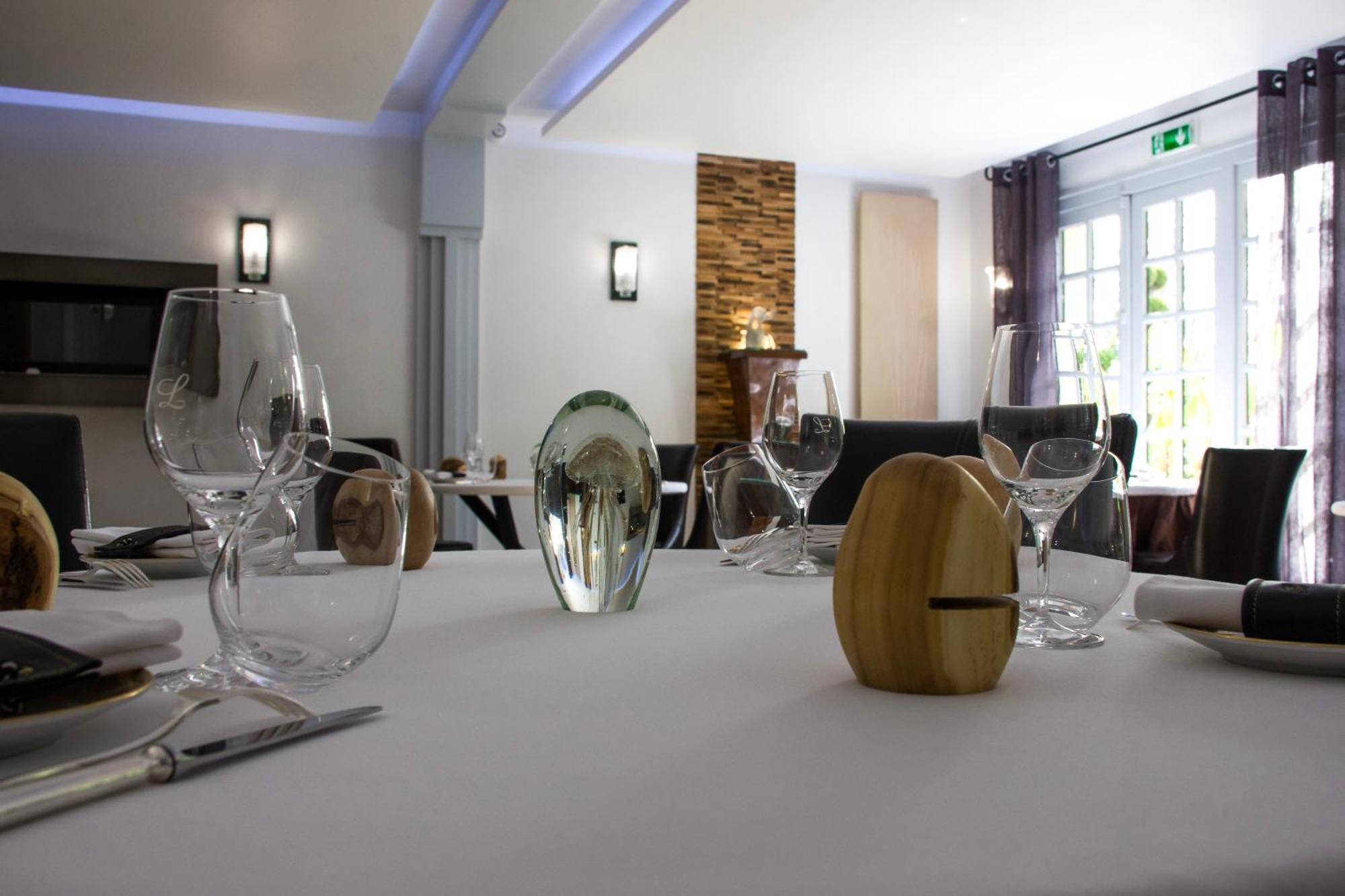 Logis L'Auberge - Maison Glenn Anna Sainte-Anne-d'Auray Экстерьер фото